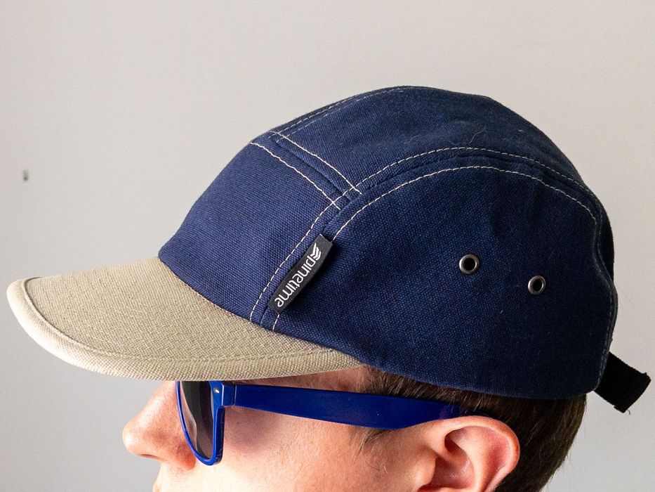 Pinetime; czapka z daszkiem, granatowo-beżowa (dwukolorowa)