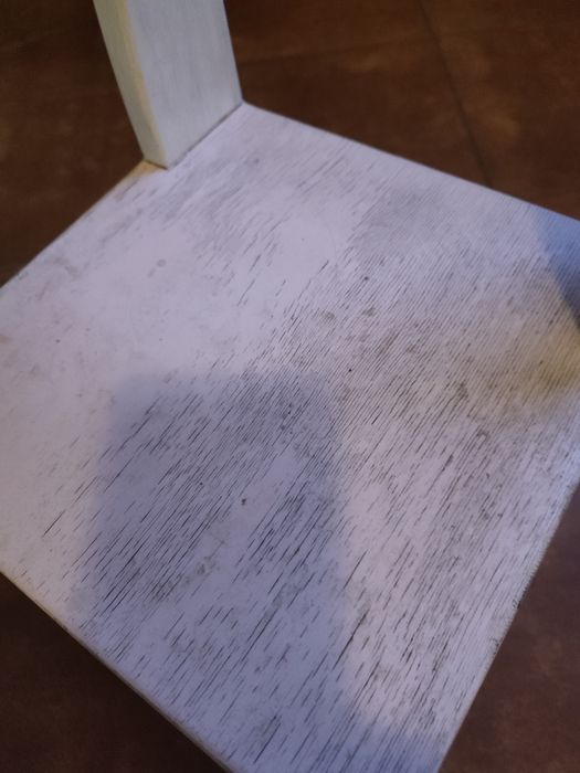 Krzesełko dla dziecka.