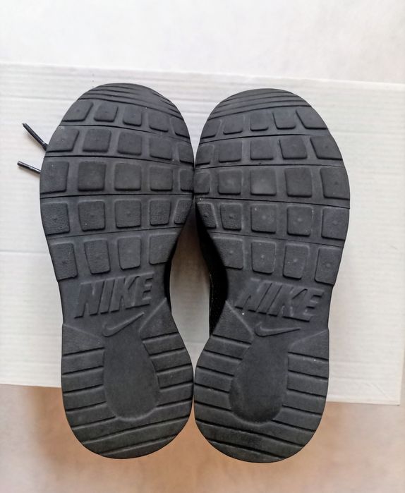 Жіночі кросівки Nike Tanjun