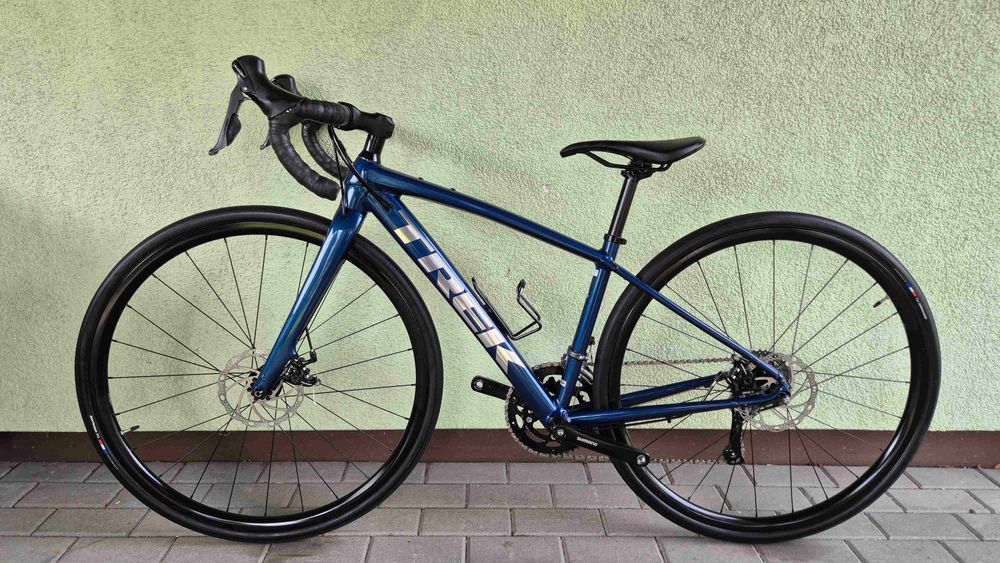 TREK domane r44 AL2 gravel road+ sztywne osie