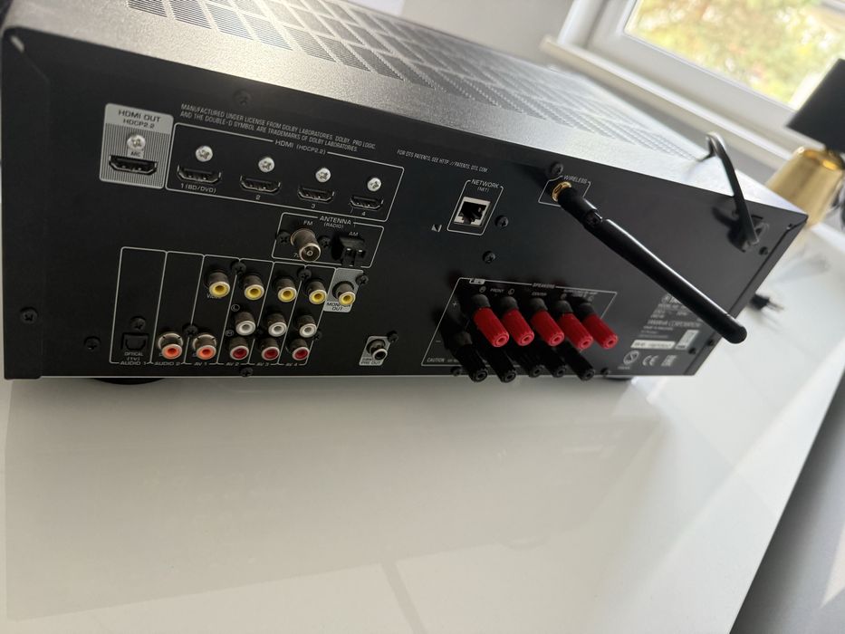 Amplituner Yamaha MusicCast RX-V481