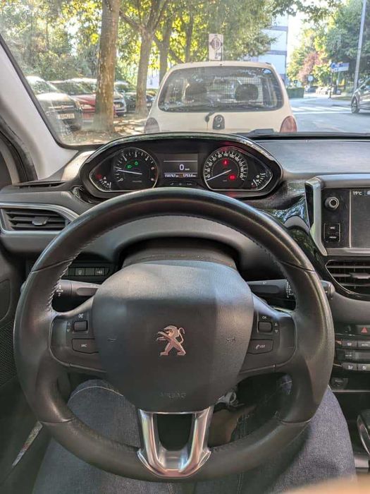 Peugeot 208 E-HDI 1.6 Diesel