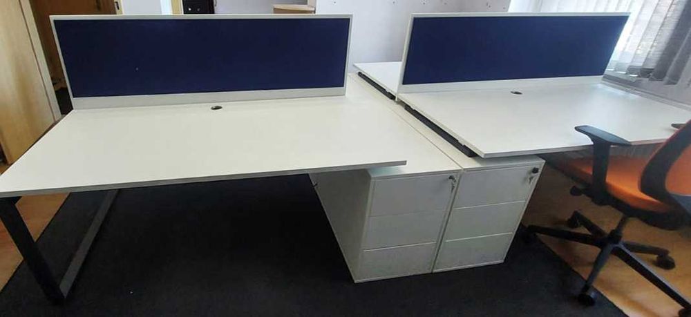 Na sprzedaż meble biurowe