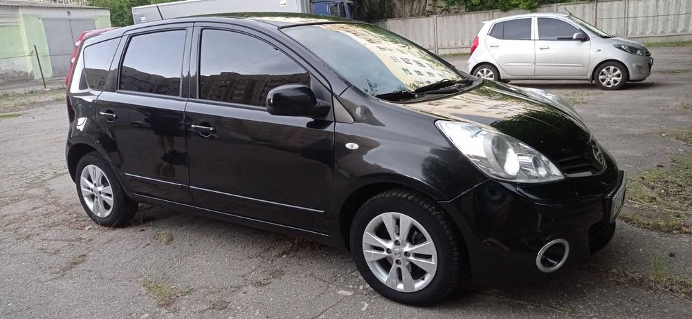 Продам своє авто Nissan Note