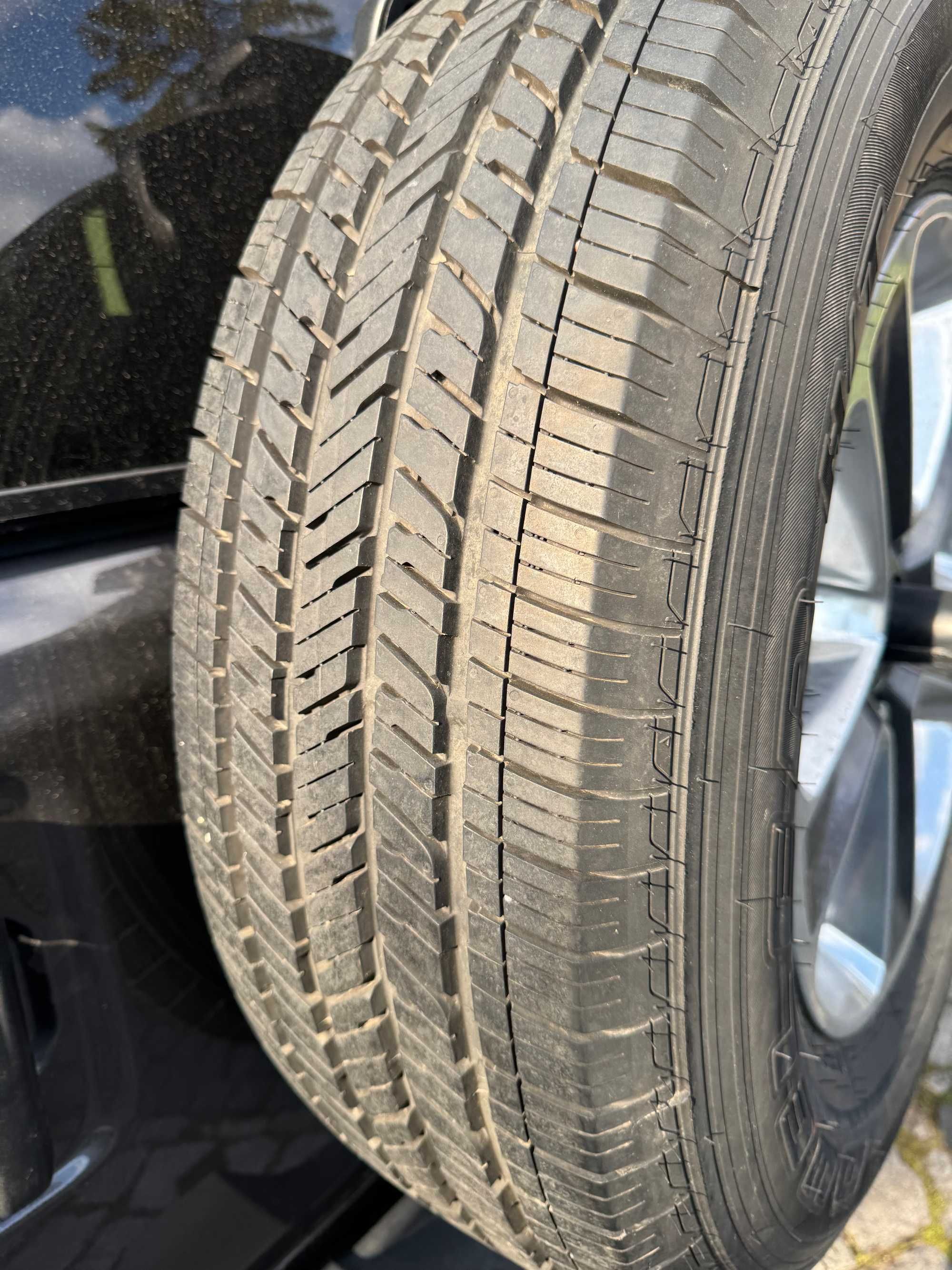 255/70/ 18 Bridgestone dueler H/T jak nowe