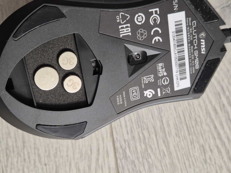 як нова. ігрова мишка MSI Clutch GM08 з регулюванням ваги.