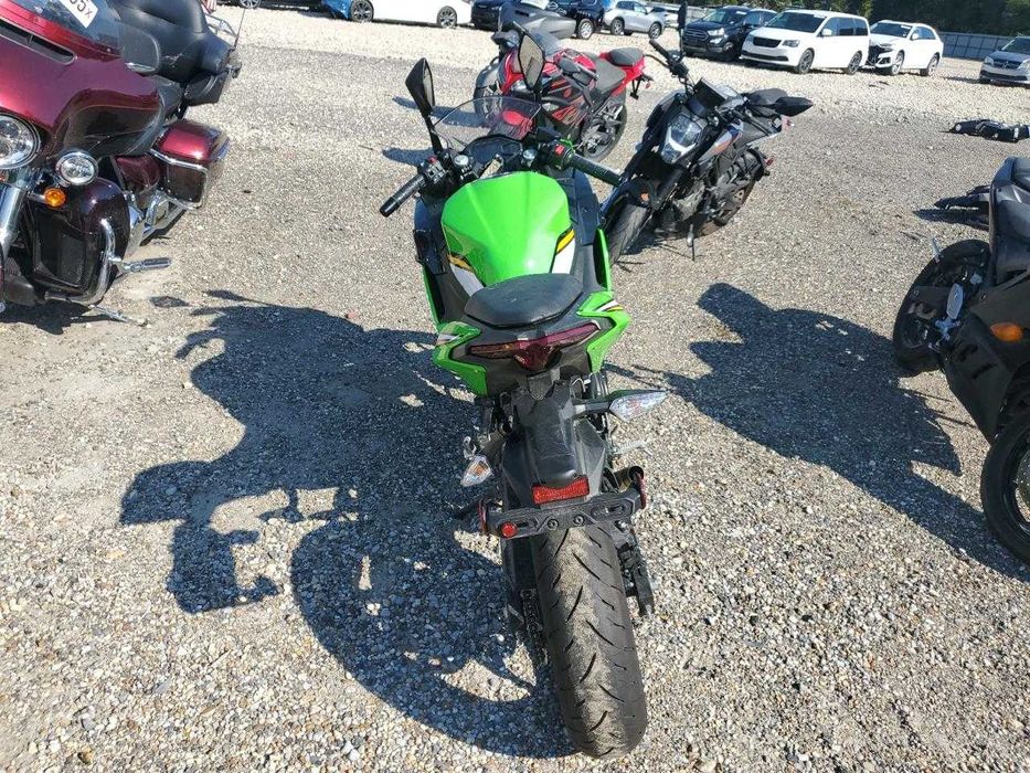 Kawasaki EX500 H 2025