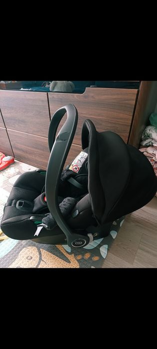 Fotelik samochodowy Avionaut Cosmo 0-13kg jak nowy