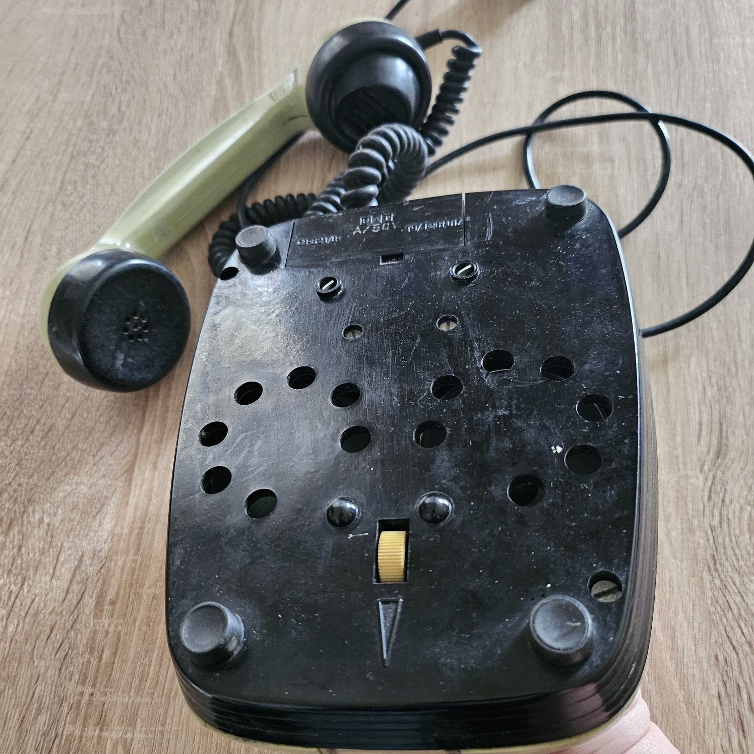 Polski telefon tarczowy Elektrim RWT CB-662
Telefon z czasów PRL
