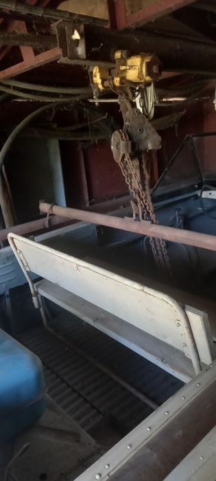 Лодка "Прогрес 4" з мотором Віхрь 30 та пристроями для транспортування