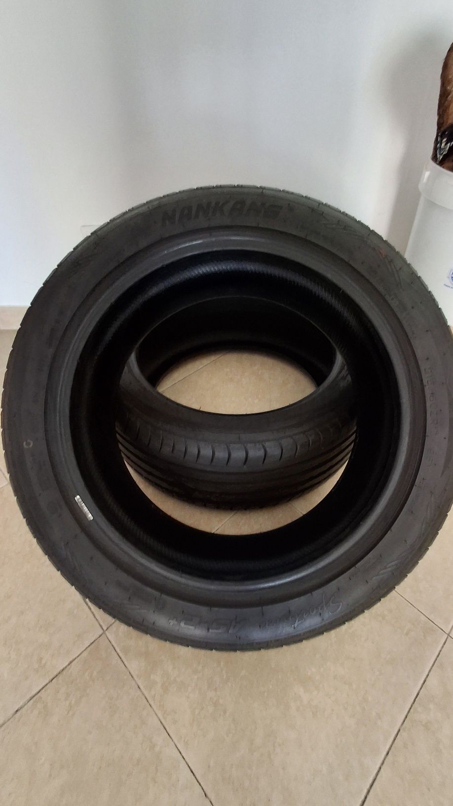 2 Pneus Nankang 215/50/17 95Y – Muito bons – 85€ o par