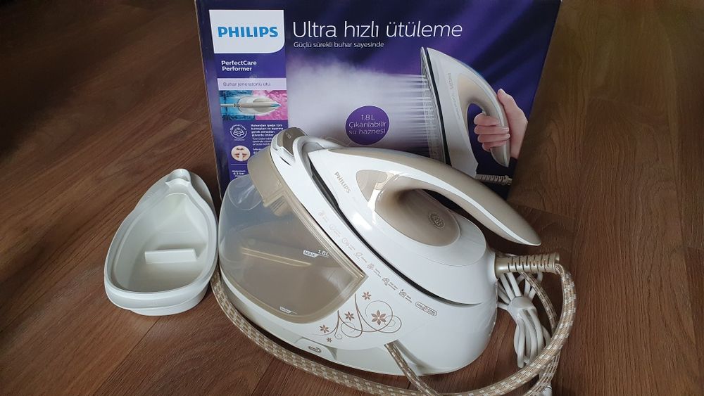 Generator pary/Stacja parowa PHILIPS PERFECTCARE PERFORMER GC8750