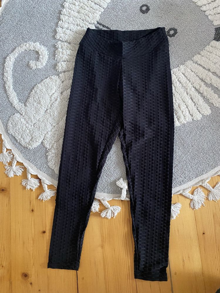 Brazylijskie legginsy typu push up marszczenia na pupie czarne