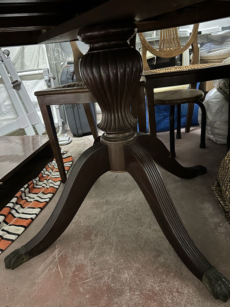 Mesa de jantar redonda, extensivel com pe central
