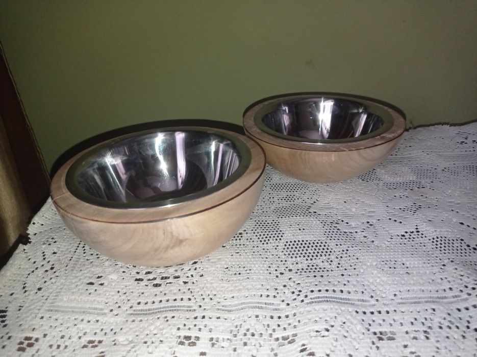 Тарілки, миски з дерева