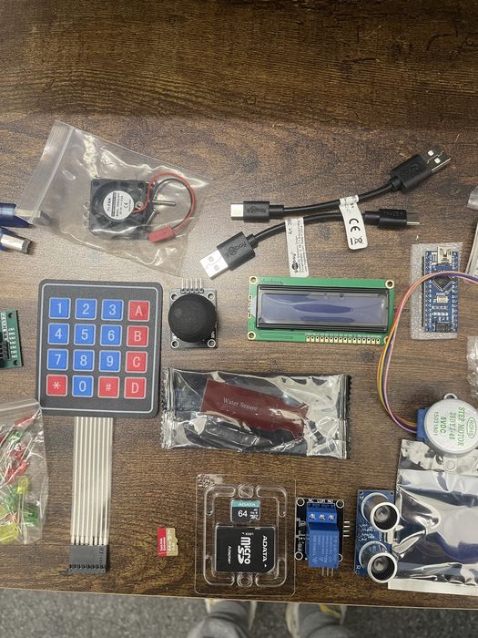 Okazja Arduino Uno + Raspberry PI 4b + karty pamieci + dużo elementów