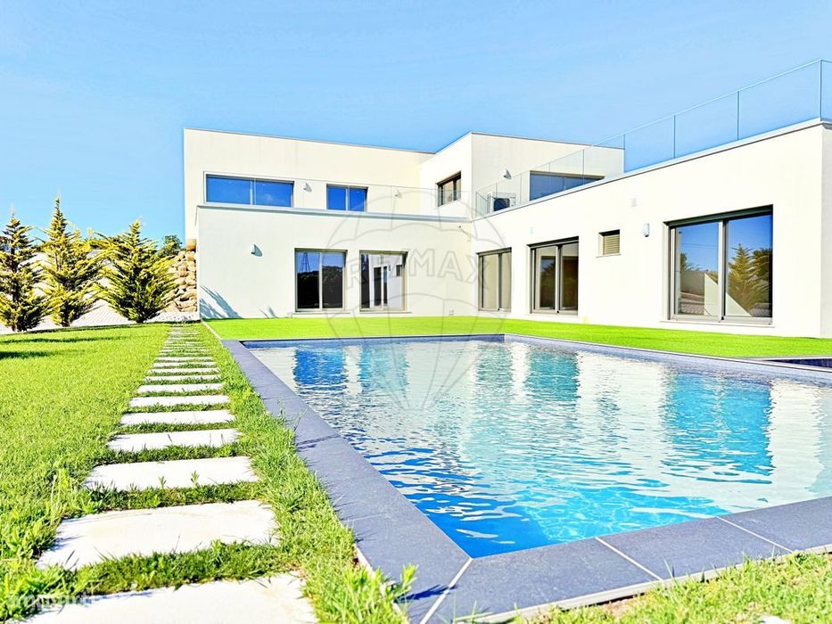 Moradia T4 para venda