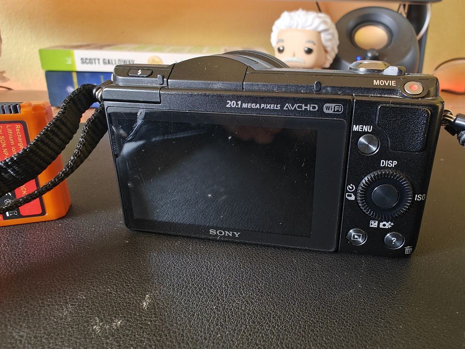 Kit Sony Alpha 5000 + 2 Lentes + 3 Baterias + Cartão 64GB + Carregador