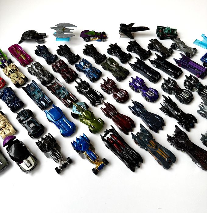 Hot Wheels Batman DC розпродаж