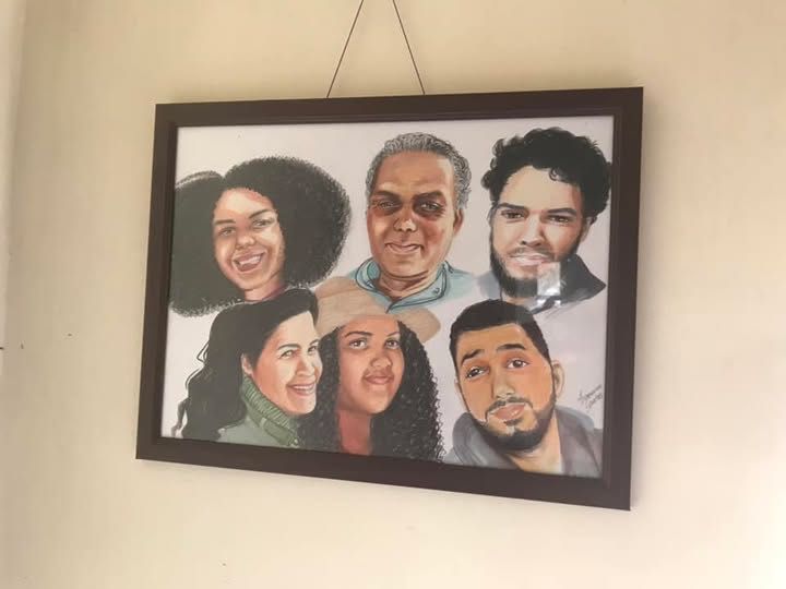 Retratos artísticos a cores e preto e branco a partir de fotografia