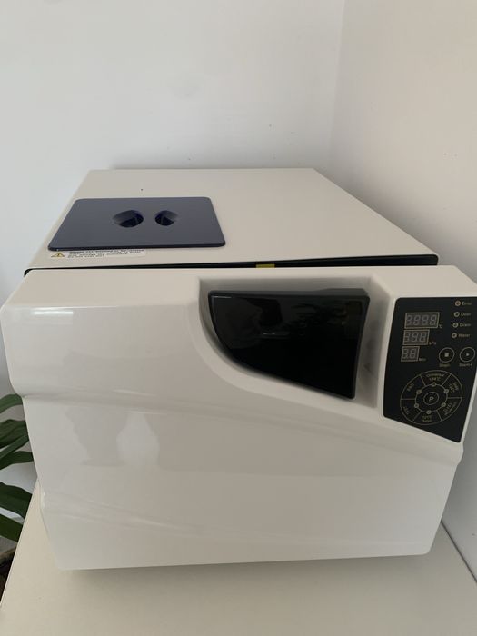 Sprzedam używany autoklaw w idealnym stanie