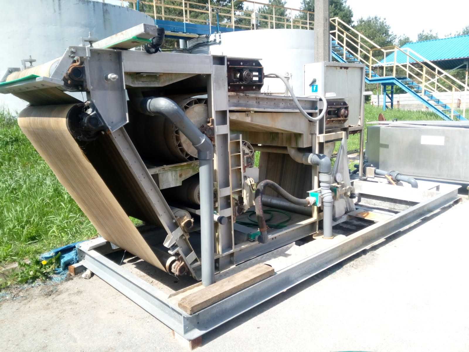 Separator osadów ściekowych z prasą Guinard Centrifugation