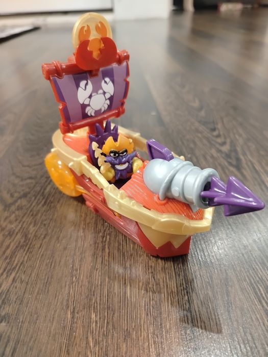 PIRATIX Piraci Golden Treasure Statek SEA CRUSHER Figurka