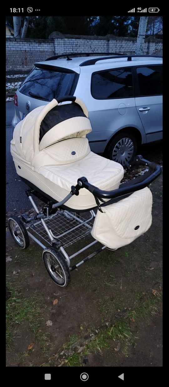 Класична коляска Roan Emma E-18
