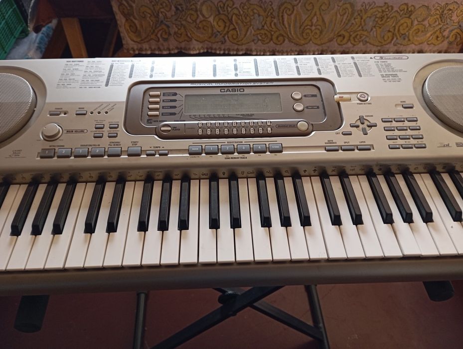 Casio wk 3700 продам бу сентизатор