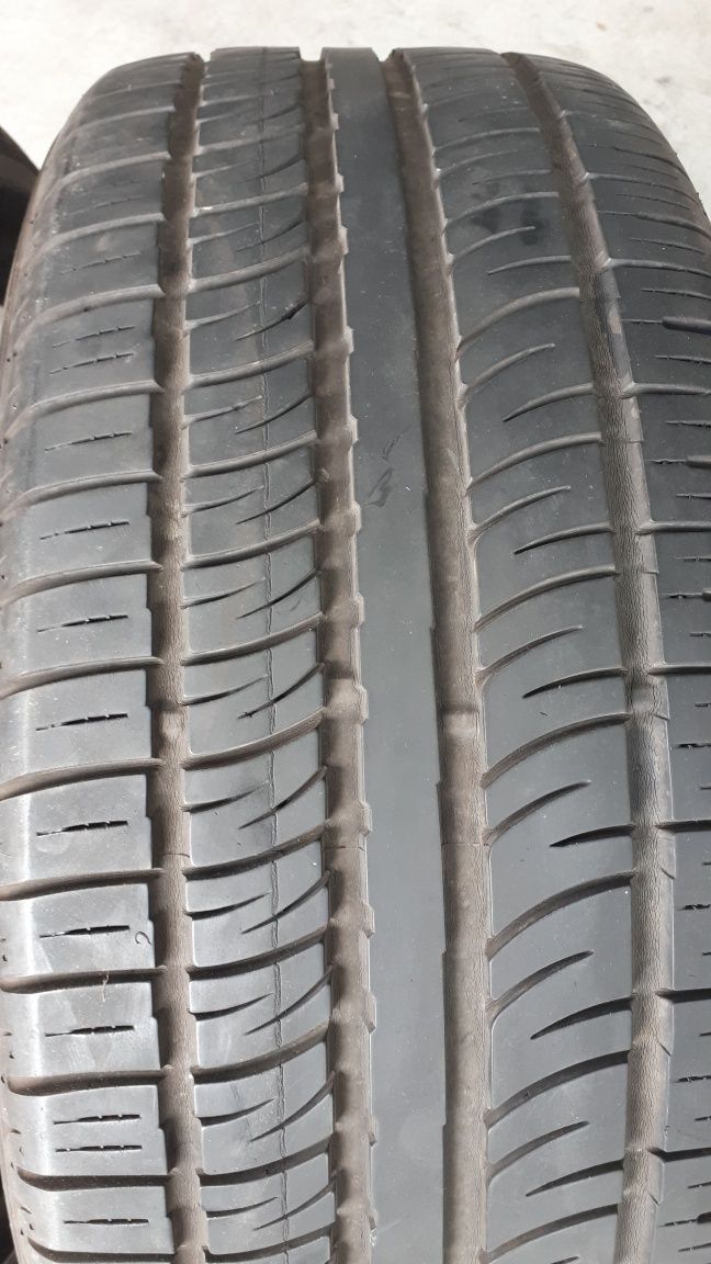 Dois pneus 255/45R20 105V Pirelli Scorpion Zero