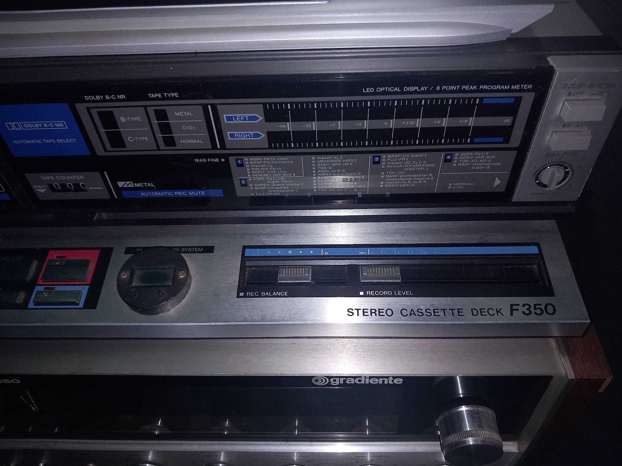 AIWA F350 Gravador de cassetes