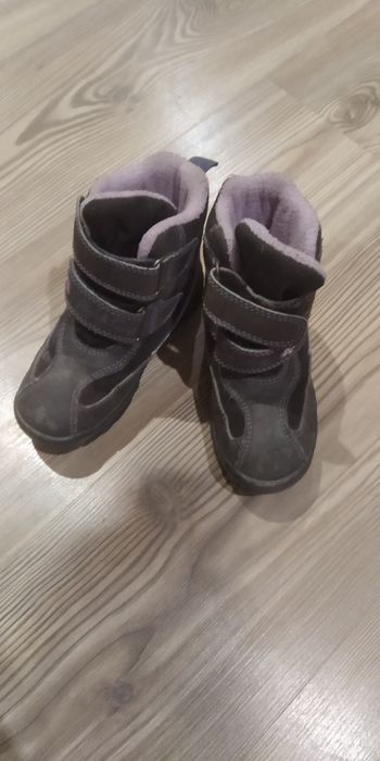 Продам зимние ботинки для девочки