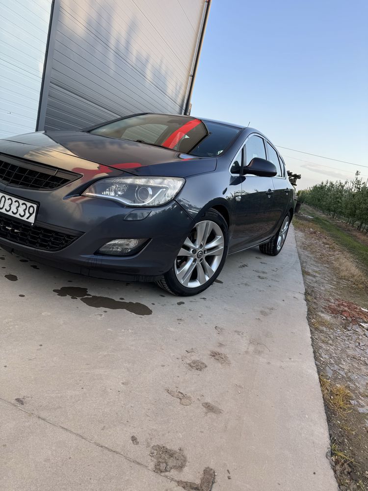 Sprzedam Opel Astra J 2.0CDTI