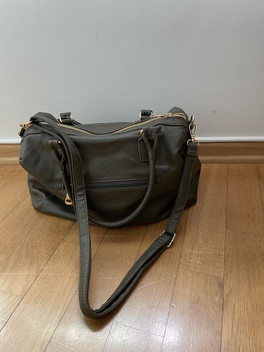 Mala nova de cor verde