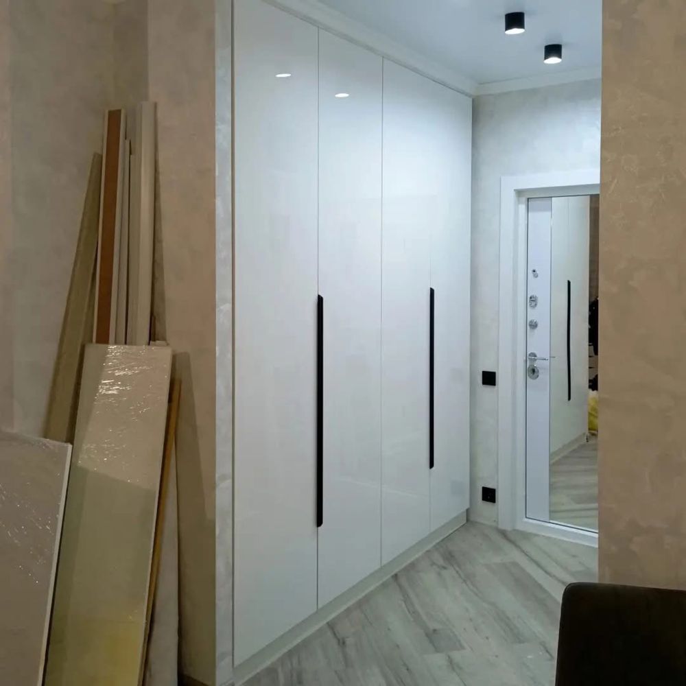 Montaż skręcanie mebli z paczek IKEA, castorama, Agata. Szafy, komody