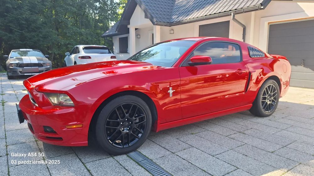Ford Mustang Ford mustang 2013 3.7 v6 premium