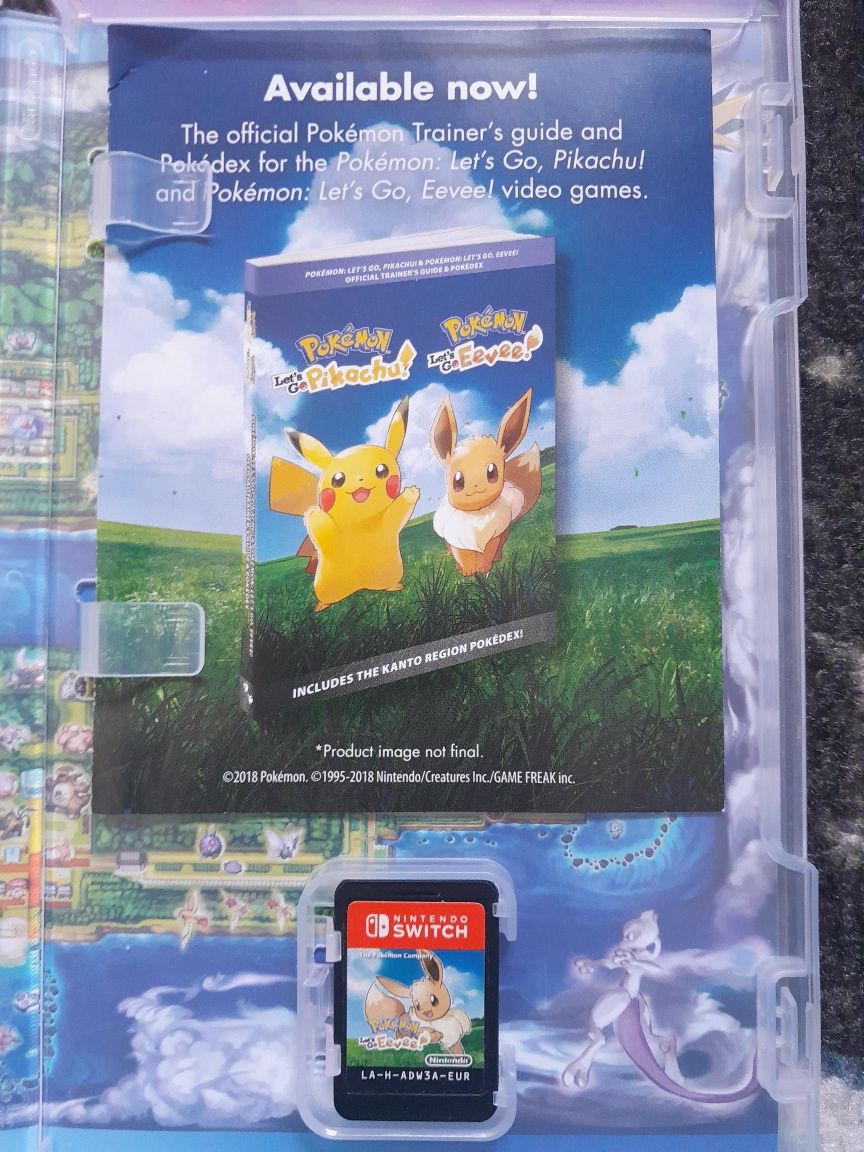 Pokemon Let's Go Eevee! + pokeball plus