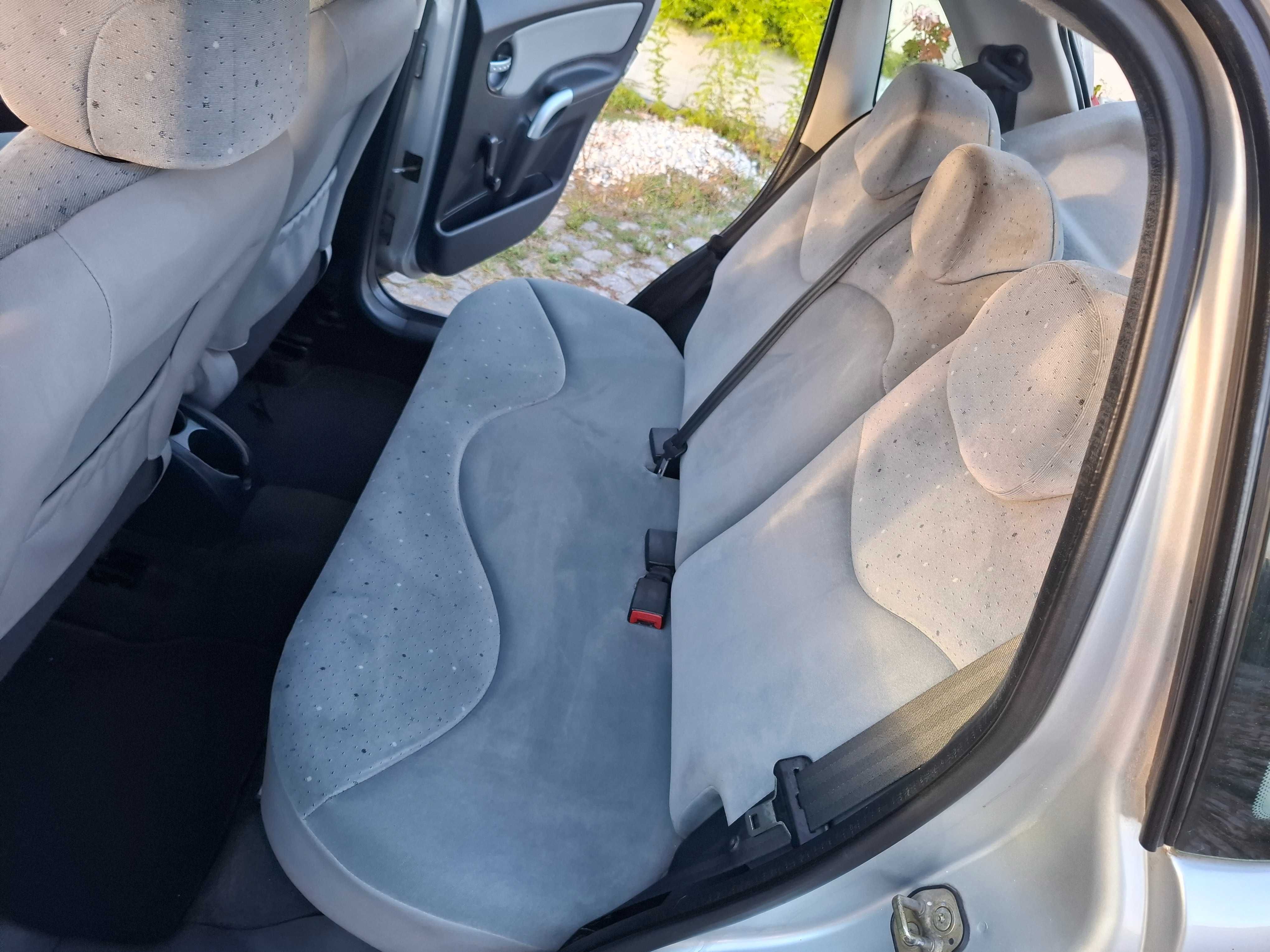 Citroên C 3 1.1 SX PACK apenas 155mil kms A/C