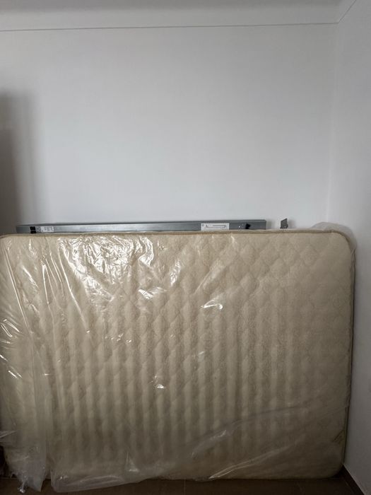 Colcao como novo 180x130cm