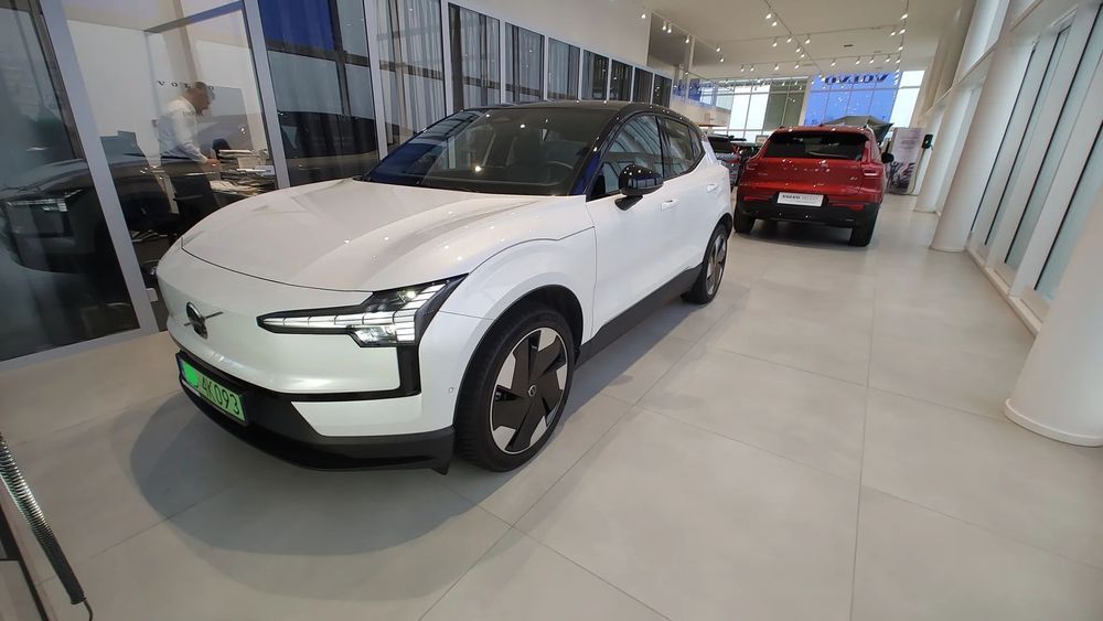 Volvo EX30 Rej. 02/2024 - ULTRA  Volvo Selekt PL