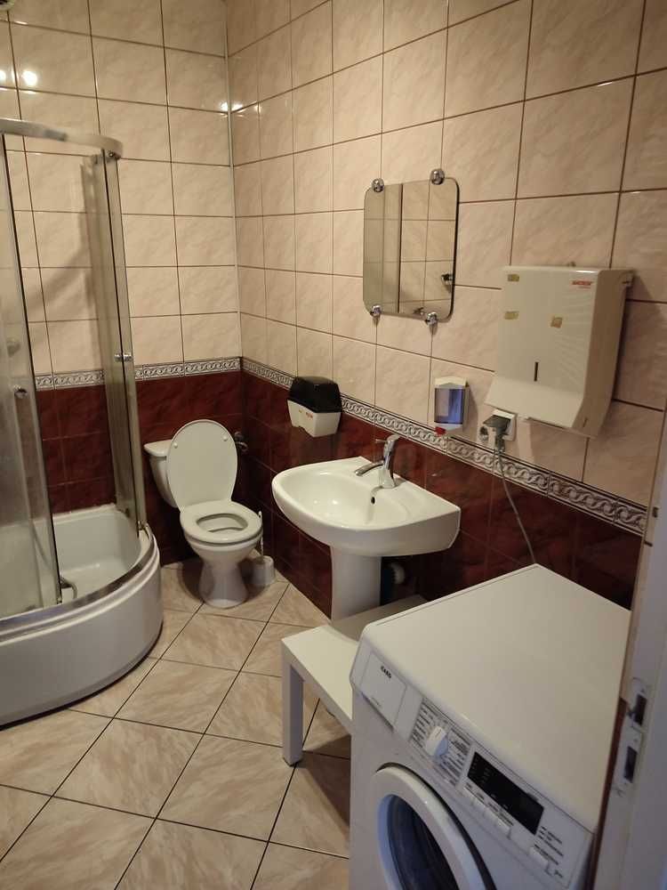 Hostel, Pokoje na wynajem, Kwatera pracownicza. Dom dla firm