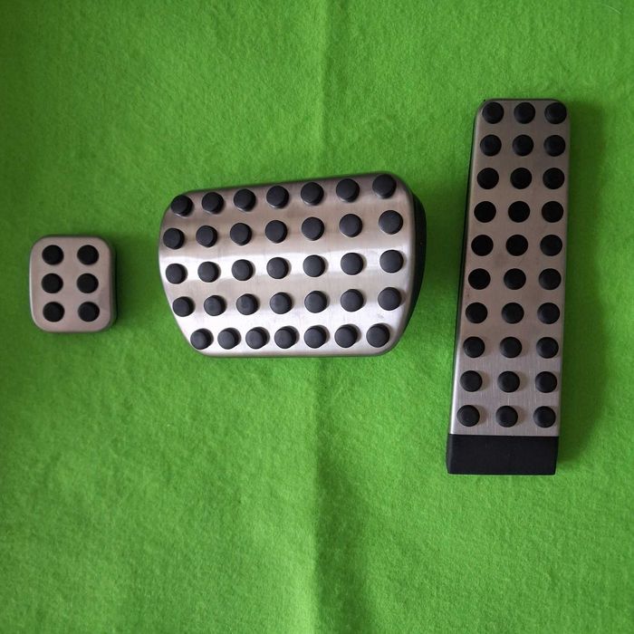 Накладки на педали AMG Mercedes C,E,S,G,CLS,GLS,GLK,GLC,GLE,ML,GL