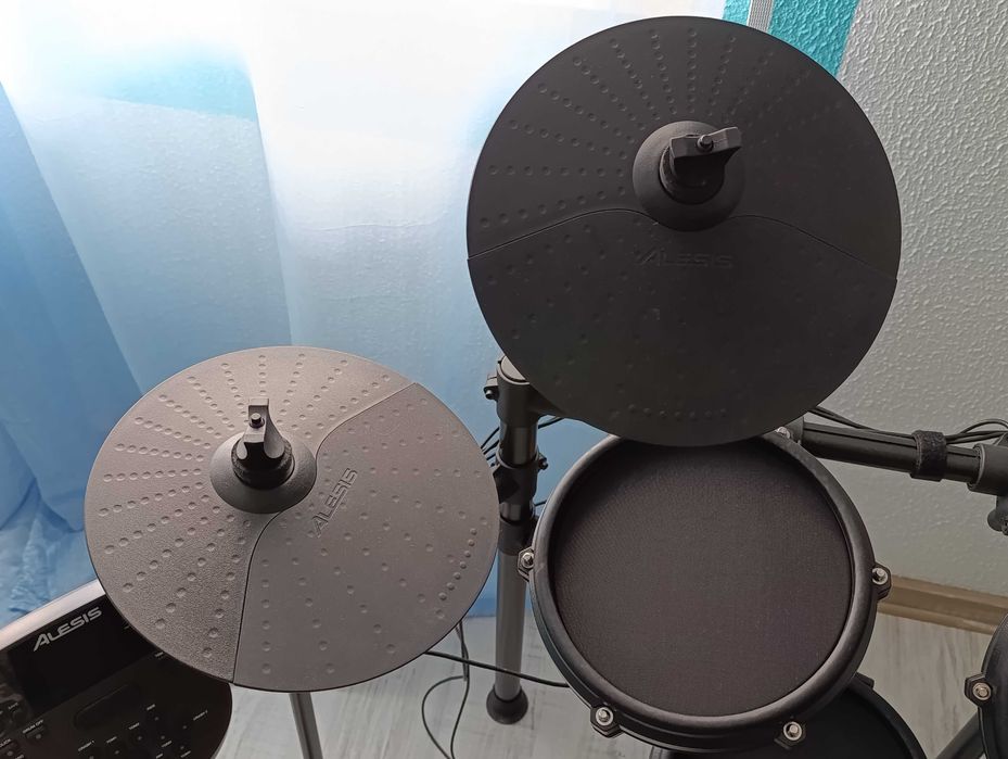 Bateria digital Alesis