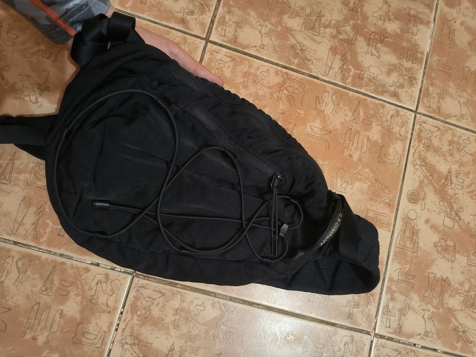 Сумка c.p.company слимбег оригинал черная