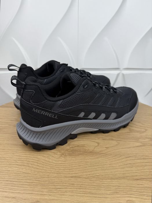 Нові оригінальні кросівки Merrell speed strike 2