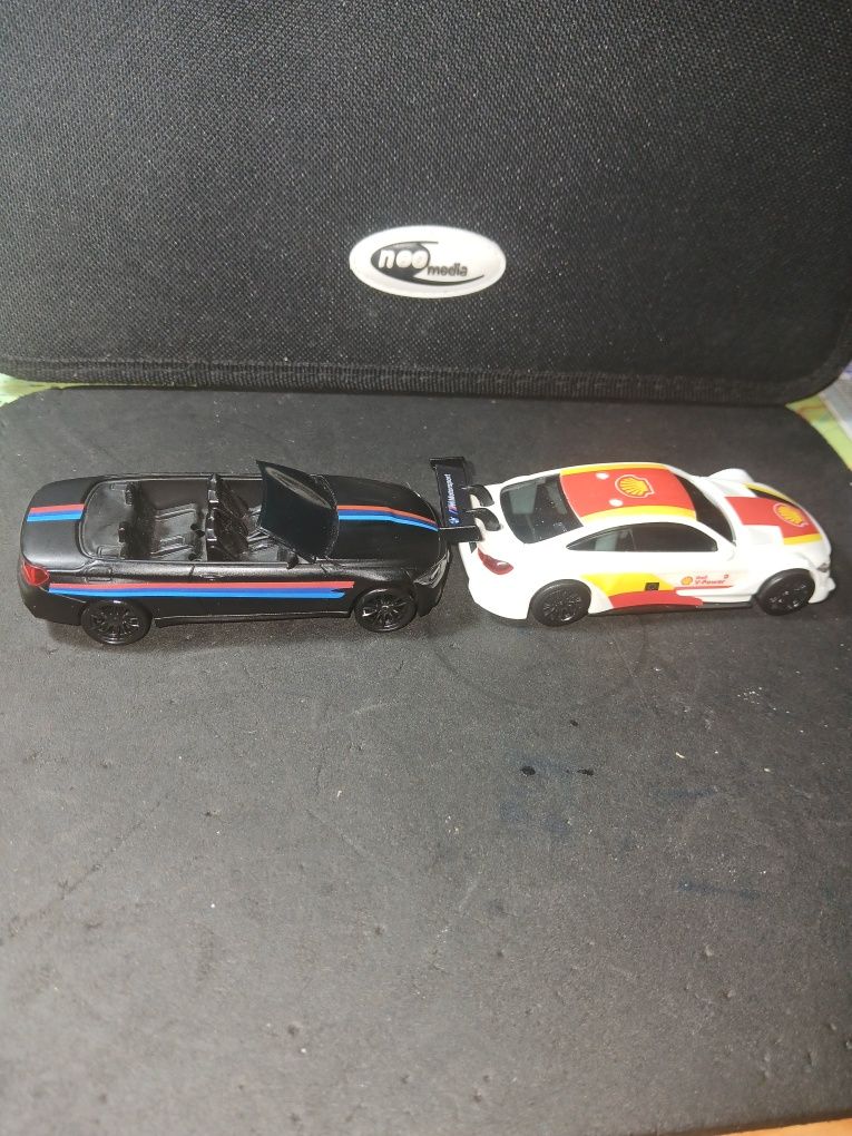 2 modele BMW 1:43 BMW M4 Motorsport BMW M4 Conventirble kolekcja schel