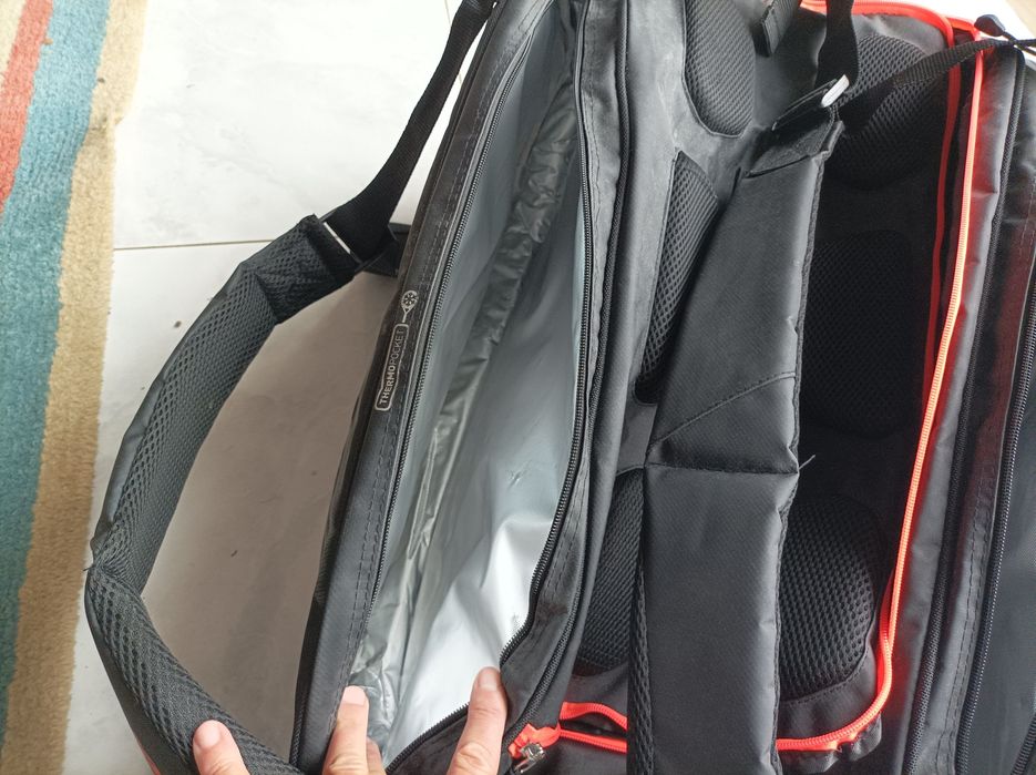 Saco de padel da marca Bullpadel