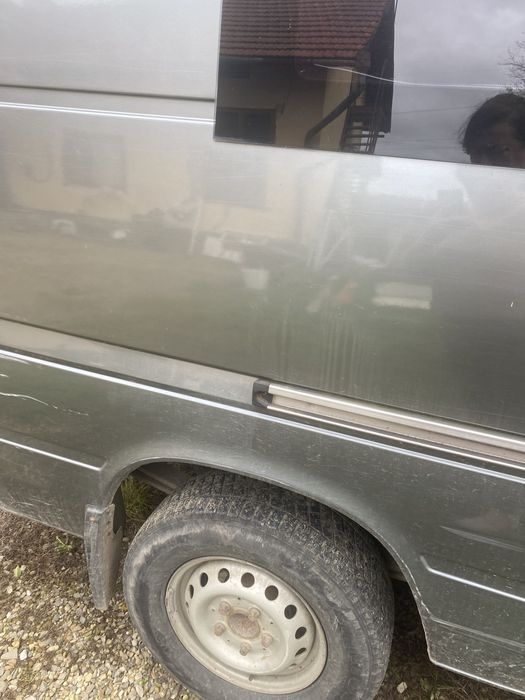 Мерседес спрінтер 2005 рік середня база