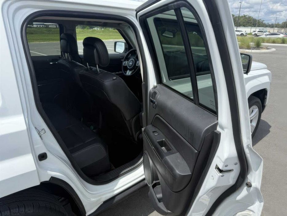Jeep Patriot Limited      2014