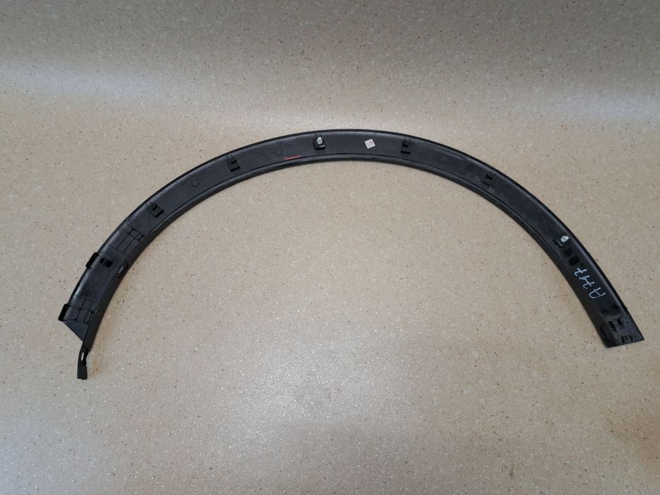 *SsangYong Tivoli listwa prawa przód Bardzo Ładna